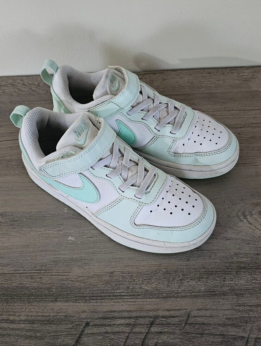 Nike Kids' Court Borough Low Recraft Big Girl Mint Green White Sneakers 1 Y